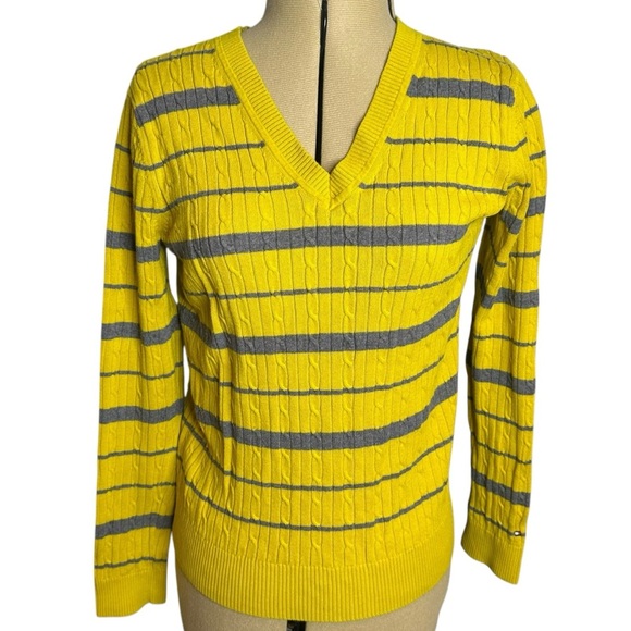Tommy Hilfiger Tops - Tommy Hilfiger Women’s yellow & gray cable knit long sleeve top
